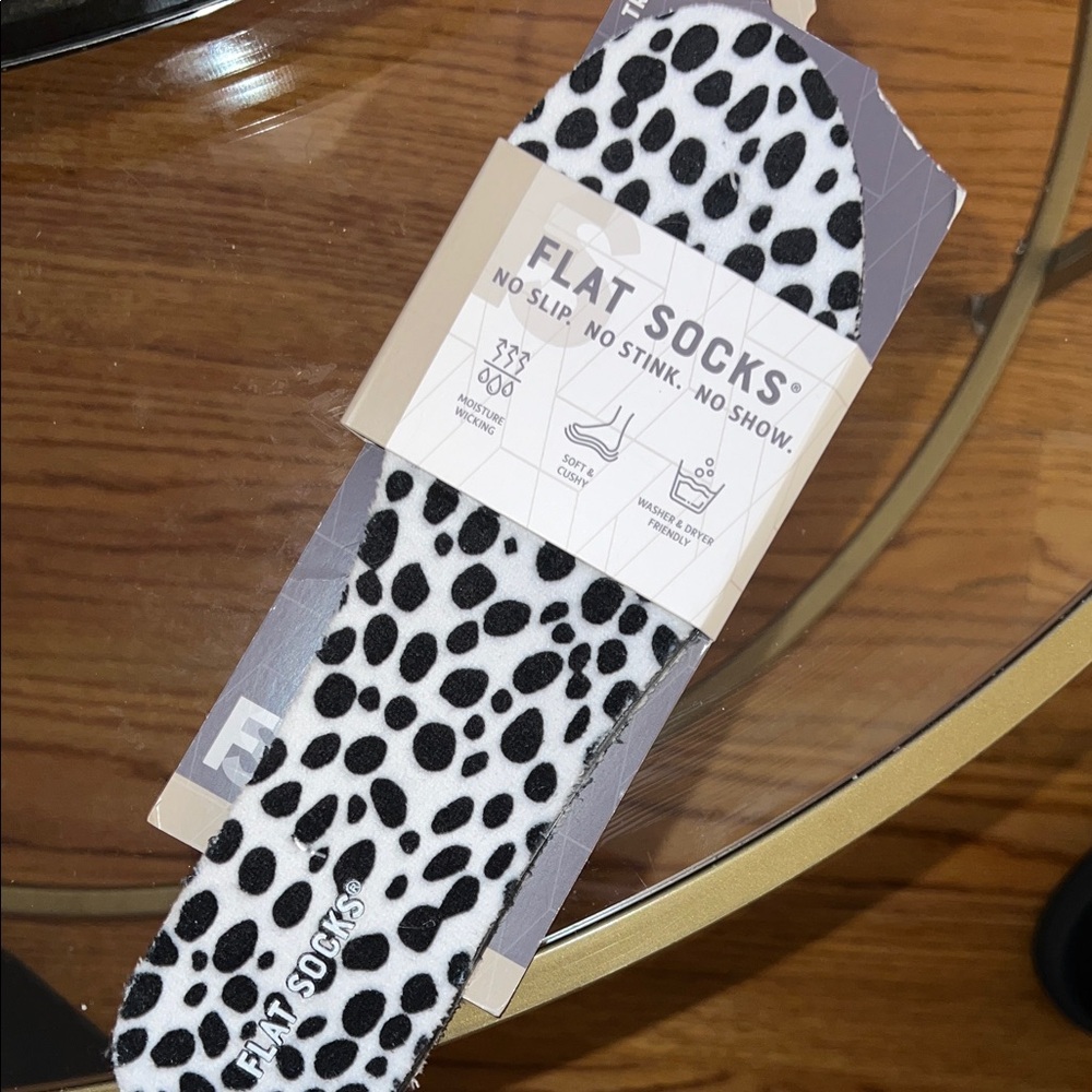 Flat socks NWT No Show Black and White Socks